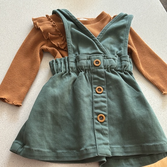 Blumind Dress suit for girls size  6 months Color top brown and suit green - Picture 7 of 7